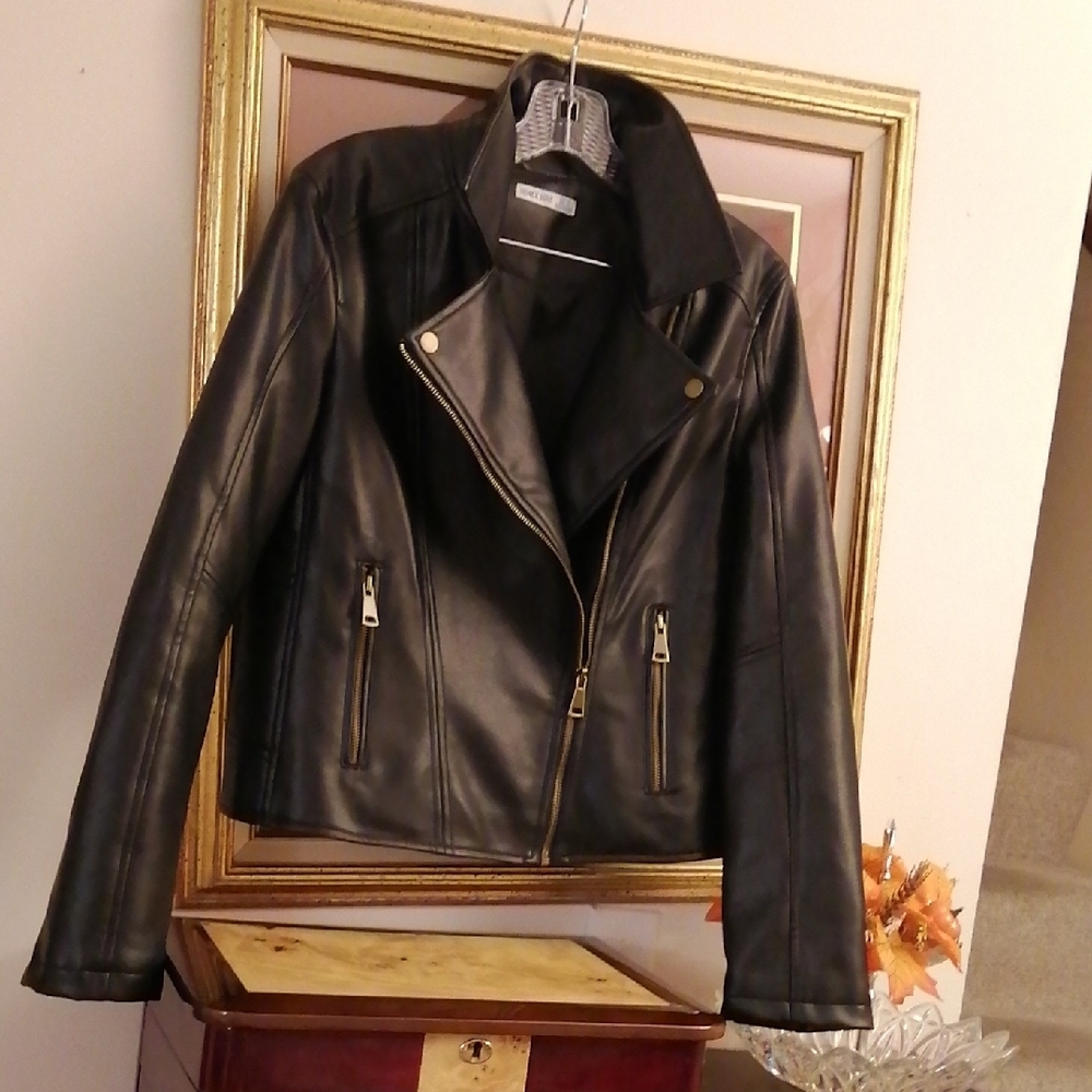 Venice Love European Stylish Black Faux Leather Moto Like Fashion Jacket Size M